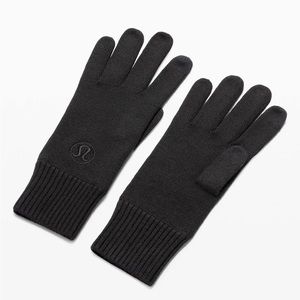 Lululemon Warm Revelation Gloves Tech